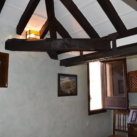 15th Century Palace With Beautiful Private Terrace Apartamento